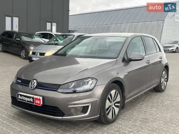 Авто Volkswagen E-Golf 2015 № 7688137