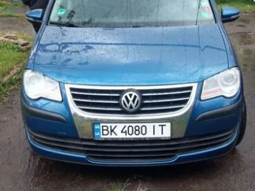 Авто Volkswagen Touran 2009 № 7688139