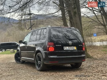 Авто Volkswagen Touran 2008 № 7688344