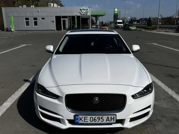 Авто Jaguar Xe 2016 № 7688442