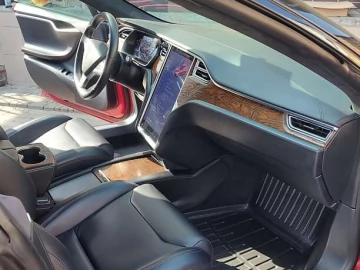 Авто Tesla Model S 2018 № 7688467