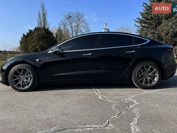 Авто Tesla Model 3 2018 № 7688753