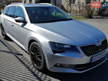 Авто Skoda Superb 2017 № 7688756