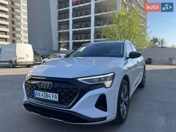 Авто Audi Q8 E-Tron 2023 № 7688831