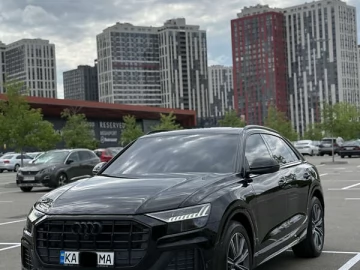 Авто Audi Q8 2023 № 7688834