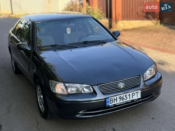 Авто Toyota Camry 2000 № 7688862