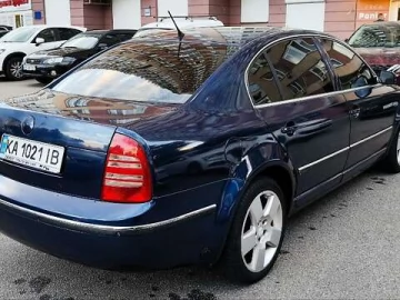 Авто Skoda Superb 2004 № 7688900