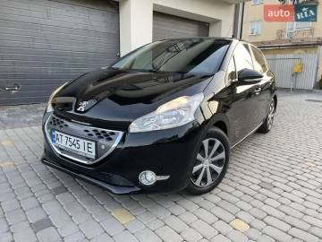 Авто Peugeot 208 2012 № 7688990