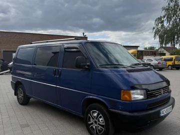 Авто Volkswagen Transporter 2000 № 7689004