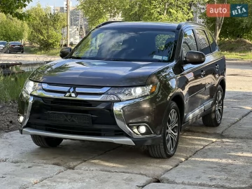 Авто Mitsubishi Outlander 2016 № 7689104