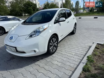 Авто Nissan Leaf 2015 № 7689347