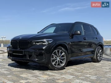 Авто BMW X5 2022 № 7689461