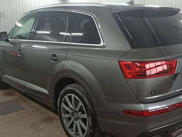 Авто Audi Q7 2018 № 7689504