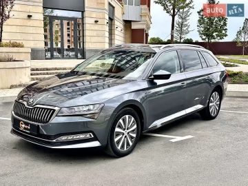 Авто Skoda Superb 2020 № 7689598