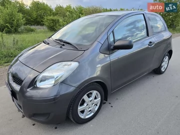 Авто Toyota Yaris 2009 № 7689673