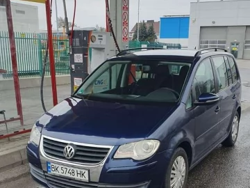 Авто Volkswagen Touran 2010 № 7689682