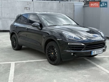 Авто Porsche Cayenne 2014 № 7689835