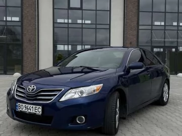 Авто Toyota Camry 2010 № 7689935