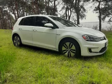 Авто Volkswagen E-Golf 2015 № 7689940