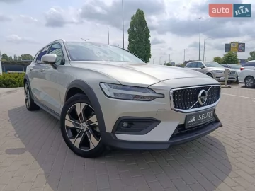 Авто Volvo V60 Cross Country 2020 № 7690362