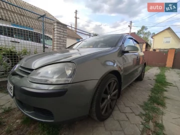 Авто Volkswagen Golf 2003 № 7690404