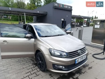 Авто Volkswagen Polo 2015 № 7690495