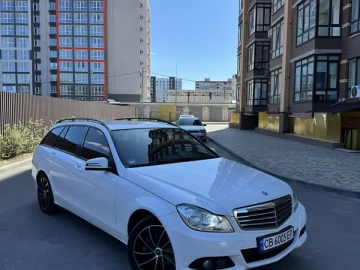 Авто Mercedes C-Class 2012 № 7690534