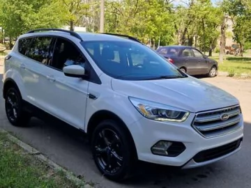 Авто Ford Escape 2017 № 7690553