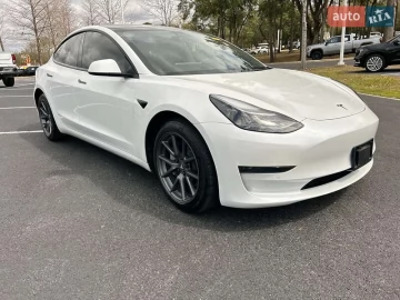 Авто Tesla Model 3 2021 № 7690562