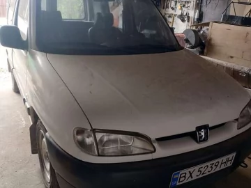 Авто Peugeot Partner 2000 № 7691124