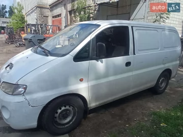 Авто Hyundai H-1 2005 № 7691130