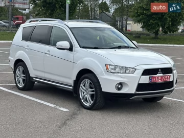 Авто Mitsubishi Outlander Xl 2010 № 7691210