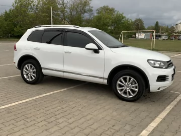 Авто Volkswagen Touareg 2014 № 7691295