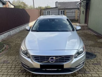 Авто Volvo V60 2015 № 7691736