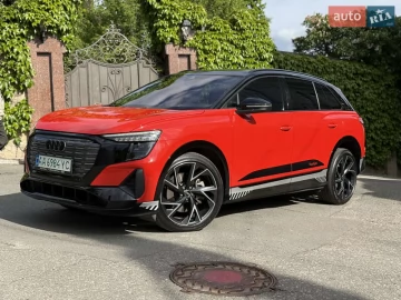Авто Audi Q5 E-Tron 2022 № 7691809