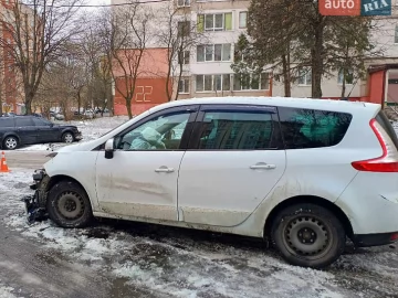 Авто Renault Grand Scenic 2013 № 7691864