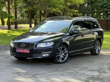 Авто Volvo V70 2016 № 7692084