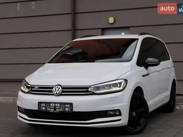 Авто Volkswagen Touran 2017 № 7692101