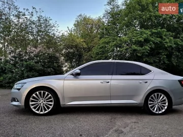 Авто Skoda Superb 2015 № 7692124