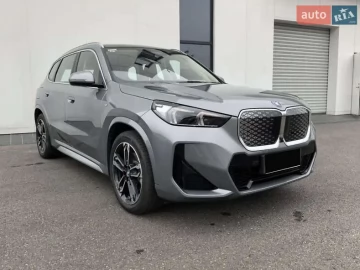 Авто BMW Ix1 2023 № 7692129