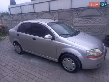 Авто Chevrolet Aveo 2005 № 7692346