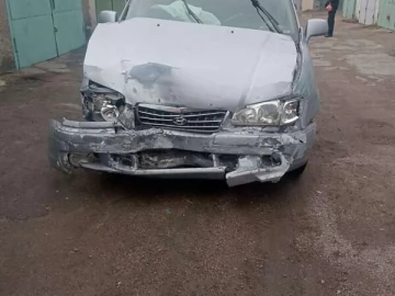 Авто Hyundai Trajet 2004 № 7692352