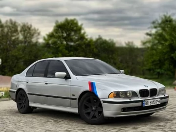 Авто BMW 5 Series 2000 № 7692497