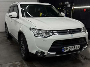Авто Mitsubishi Outlander 2015 № 7692524