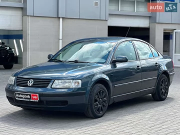 Авто Volkswagen Passat 2000 № 7692730