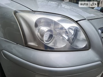 Авто Toyota Avensis 2005 № 7692753