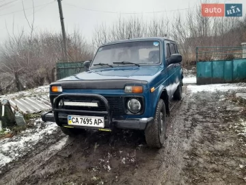 Авто ВАЗ 2131 Нива 2000 № 7692835