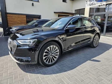 Авто Audi E-Tron 2020 № 7692960