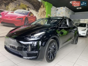 Авто Tesla Model Y 2024 № 7692963