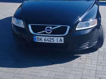 Авто Volvo V50 2010 № 7692994
